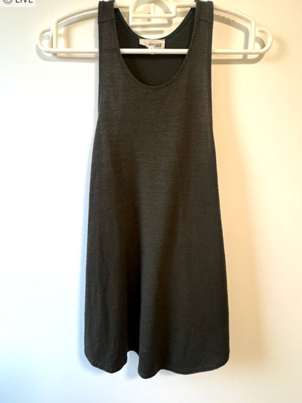 Wilfred Free Dark Olive Green Flowy Tank Top – Size Small